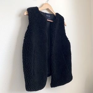 Madewell Black Sherpa Style Faux Fur Vest